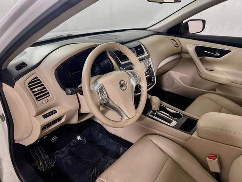 Used 2017 Nissan Altima 2.5 SV FWD image 9