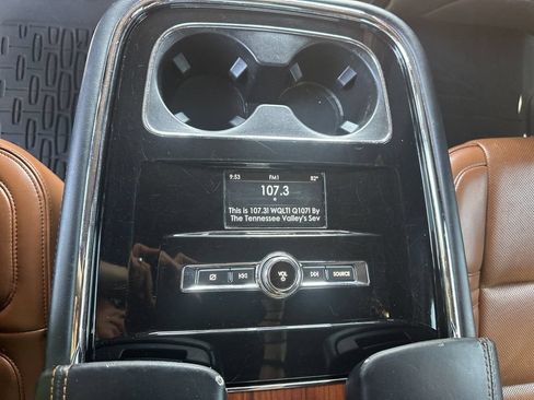 Used 2019 Lincoln Navigator Reserve AWD/4WD image 21