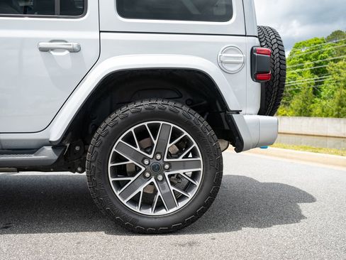 Used 2024 Jeep Wrangler High Altitude AWD/4WD image 6