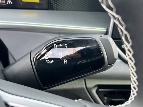 New 2026 Volkswagen Tiguan SE image 28