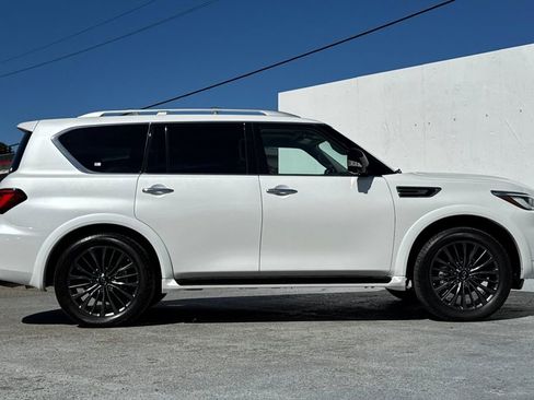 Used 2023 INFINITI QX80 Premium Select w/ Cargo Package AWD/4WD image 2