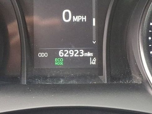 Used 2023 Toyota Camry SE image 22