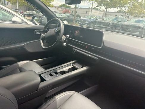 Used 2023 Hyundai Ioniq 6 SEL RWD image 13