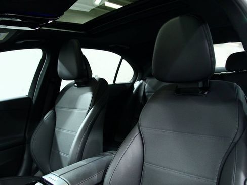 Certified 2025 Mercedes-Benz C 300 4MATIC Sedan image 20