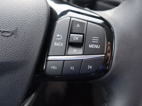 Used 2023 Ford Escape SE w/ PHEV Premium Package FWD image 17