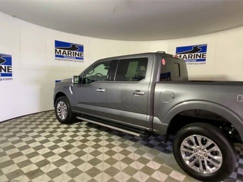 Used 2024 Ford F150 Lariat w/ FX4 Off-Road Package image 8