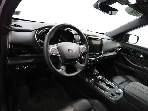 Used 2023 Chevrolet Traverse RS AWD/4WD image 15