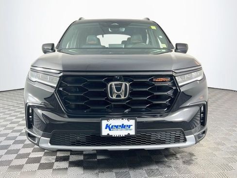 Certified 2023 Honda Pilot TrailSport image 11
