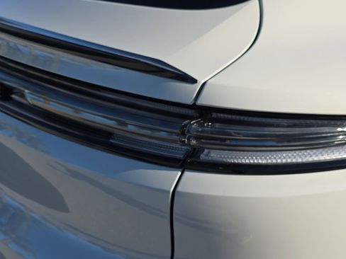 Certified 2025 Porsche Cayenne Coupe image 16