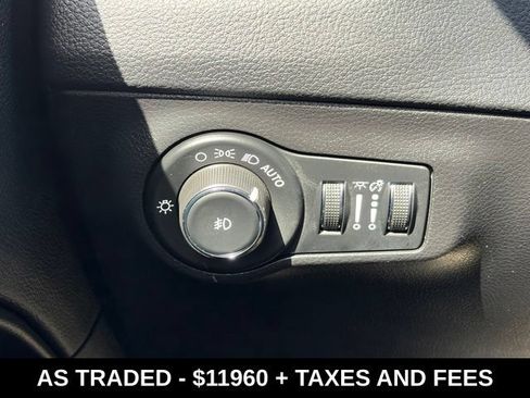 Used 2020 Jeep Compass Latitude FWD image 19