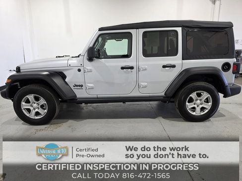 Used 2022 Jeep Wrangler Unlimited Sport image 1