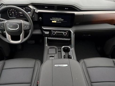 New 2026 GMC Sierra 3500 Denali w/ Denali Reserve Package image 14