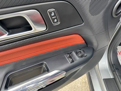 Used 2025 Ford Mustang GT Premium image 27