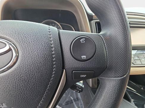 Used 2013 Toyota RAV4 XLE AWD/4WD image 17