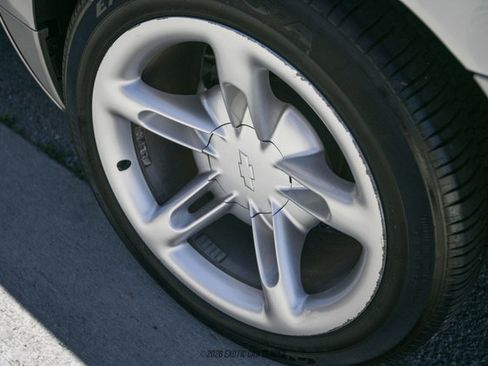 Used 2005 Chevrolet SSR image 75