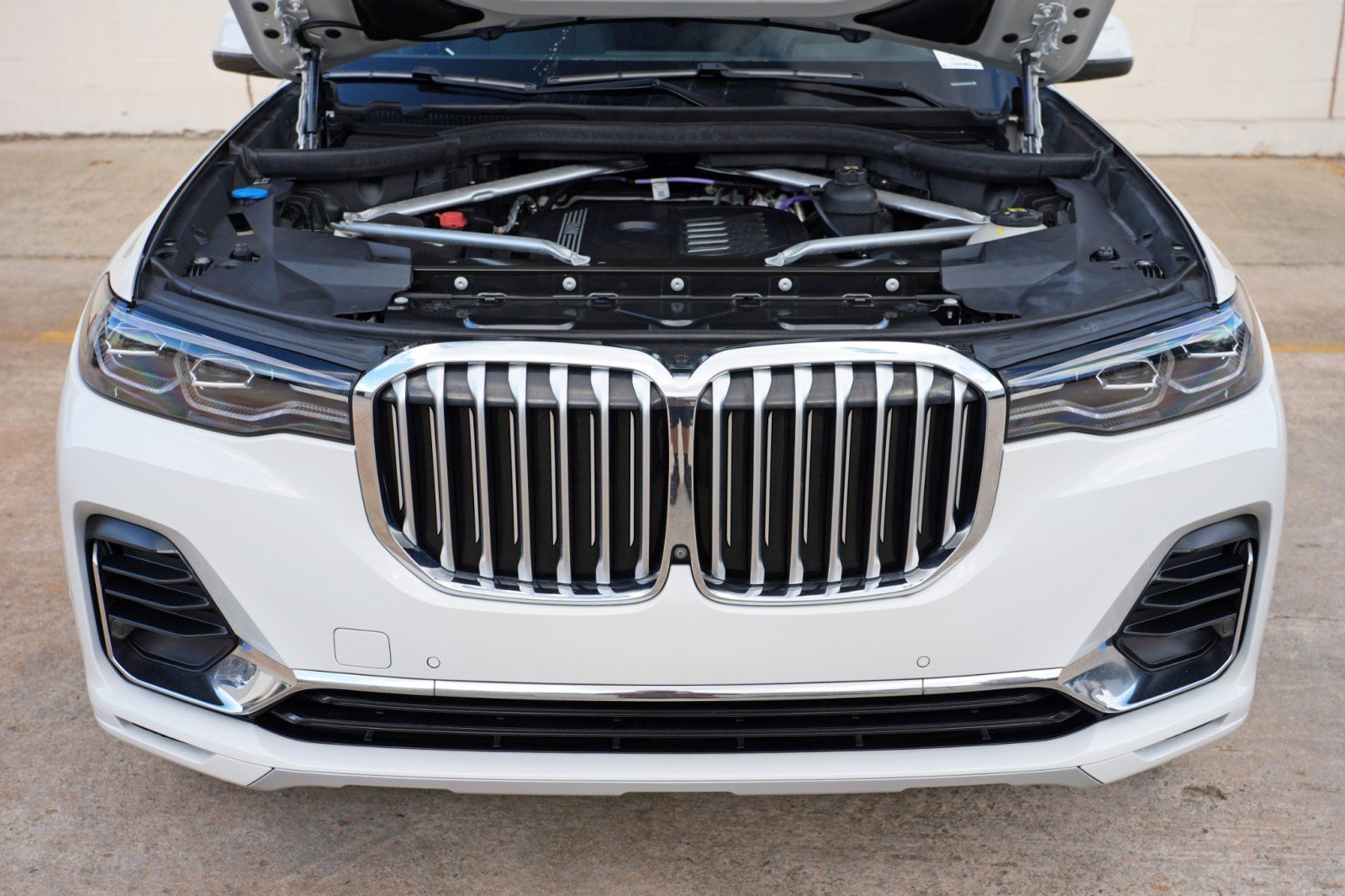 Used 2021 BMW X7 xDrive40i w/ Premium Package AWD/4WD image 8
