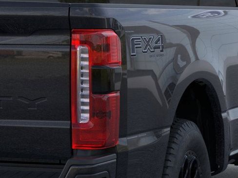 New 2026 Ford F350 Lariat w/ Black Appearance Package image 21