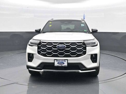 New 2026 Ford Explorer Platinum image 3