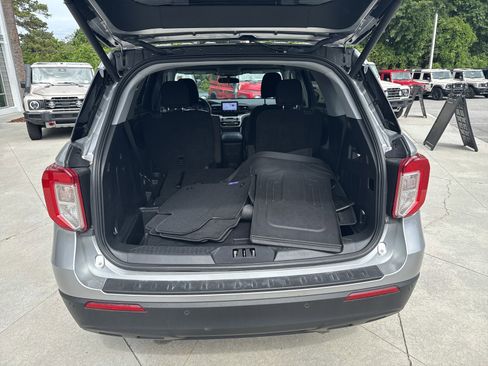 Used 2023 Ford Explorer XLT RWD image 27