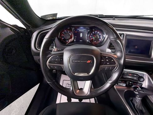 Used 2019 Dodge Challenger R/T w/ Driver Convenience Group image 11