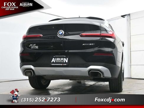 Used 2023 BMW X4 xDrive30i image 21