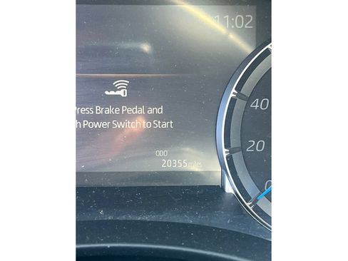 Used 2023 Toyota Highlander XLE AWD/4WD image 7
