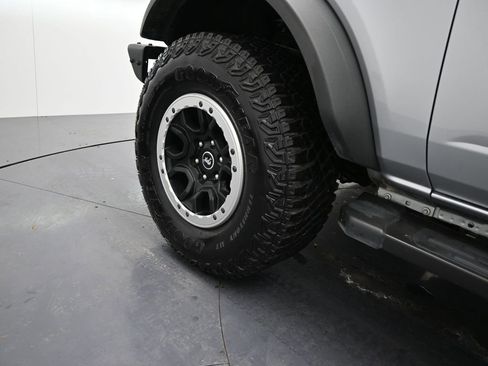 Used 2023 Ford Bronco Outer Banks w/ Sasquatch Package image 12
