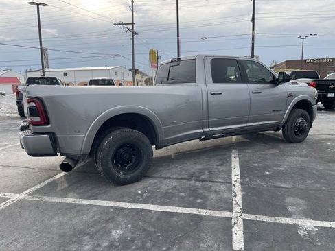 Used 2022 RAM 3500 Limited image 9
