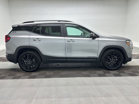 Certified 2024 GMC Terrain SLE w/ Driver Convenience Package FWD image 8