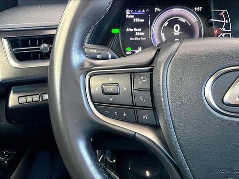 Used 2024 Lexus UX 250h FWD image 11