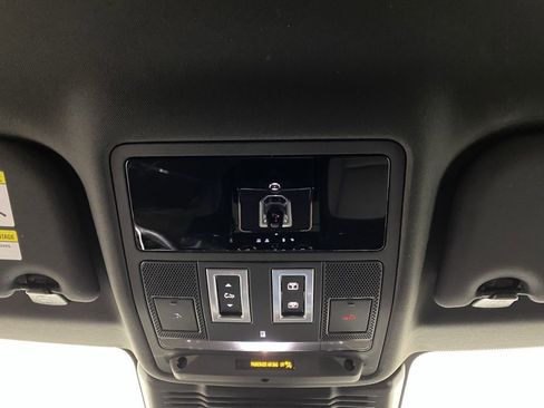 Used 2023 Land Rover Range Rover Evoque R-Dynamic S image 22