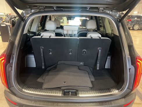 Used 2021 Kia Telluride SX w/ SX Prestige Package image 12