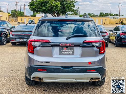 Used 2022 GMC Acadia SLT w/ Elevation Edition FWD image 7