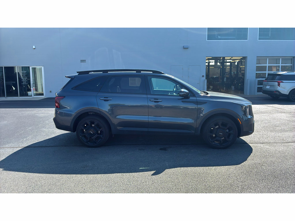 Used 2024 Kia Sorento SX Prestige w/ Sage Leather Package AWD/4WD image 8