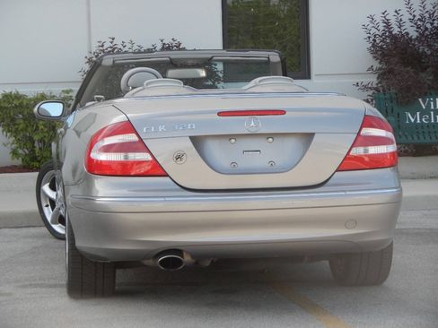Used 2005 Mercedes-Benz CLK 320 Cabriolet image 14