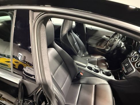 Used 2019 Mercedes-Benz CLA 250 4MATIC image 33