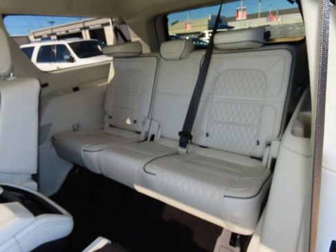 Used 2022 Lincoln Navigator L Black Label image 20