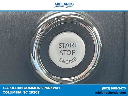Used 2024 Nissan Armada SL w/ Captain's Chairs Package RWD image 27