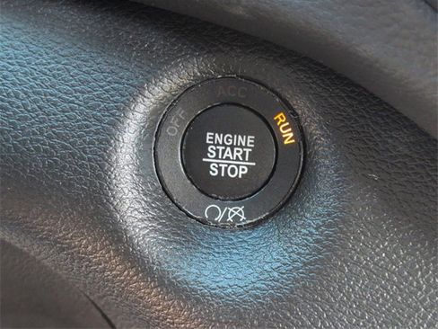 Used 2022 Jeep Cherokee Latitude Lux image 25