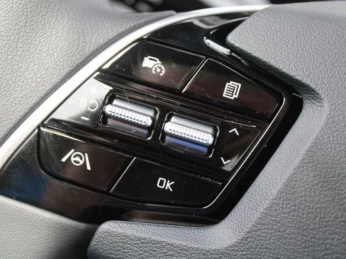 New 2026 Kia Niro LX FWD image 25