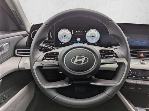 New 2026 Hyundai Elantra Limited FWD image 15