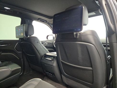 Used 2023 Cadillac Escalade Sport image 12