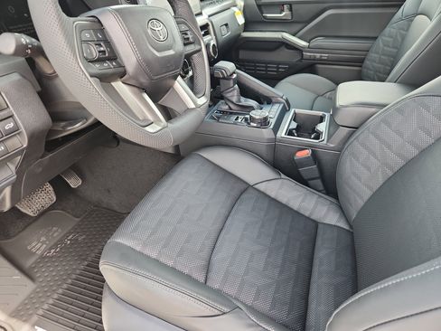 New 2026 Toyota Tacoma TRD Off-Road w/ TRD Off Road Premium Package AWD/4WD image 7