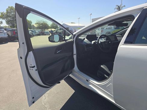 Certified 2026 Toyota Prius XLE FWD image 21