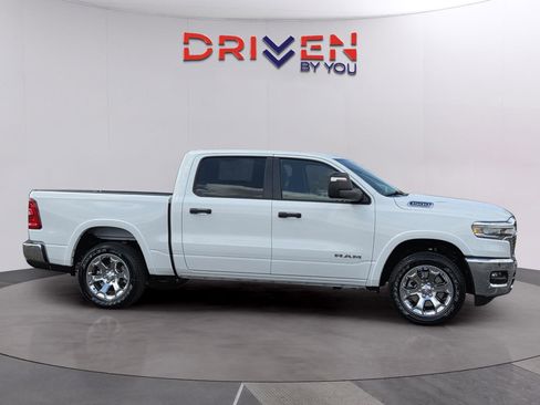 New 2026 RAM 1500 Big Horn AWD/4WD image 6