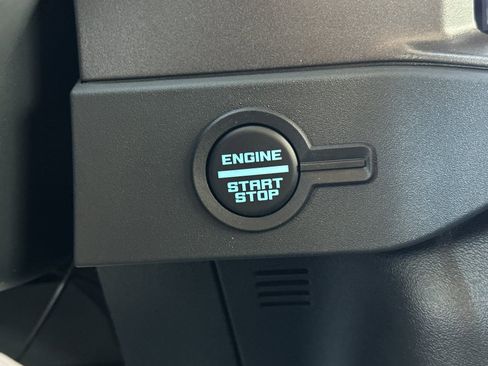 New 2026 Ford Bronco Badlands AWD/4WD image 25