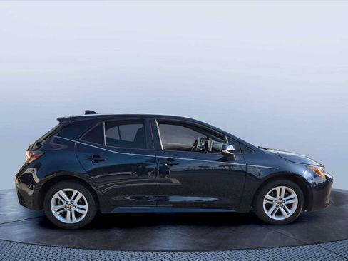 Used 2020 Toyota Corolla SE FWD image 3