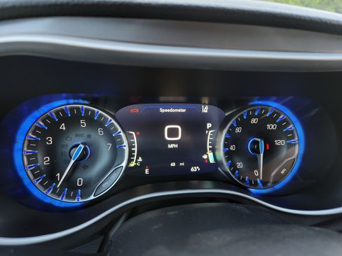 New 2026 Chrysler Pacifica Select FWD image 23