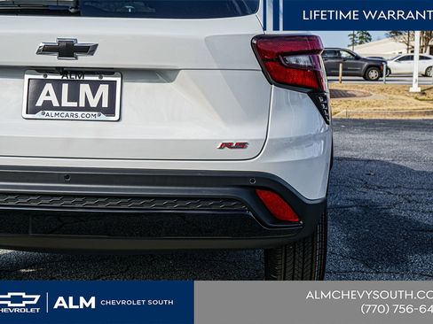 New 2026 Chevrolet Trax RS w/ Sunroof Package image 16