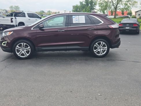 Used 2018 Ford Edge Titanium w/ Equipment Group 302A AWD/4WD image 4